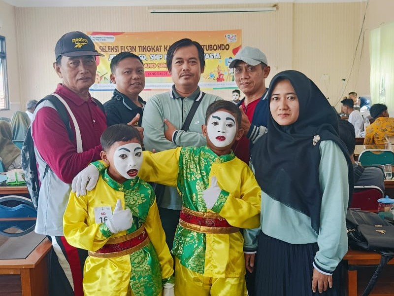 Lomba pantomim tingkat kabupaten
